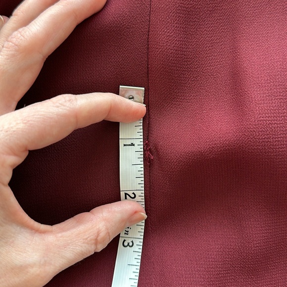 Reformation Stevi dress in Plum - Picture 8 of 8